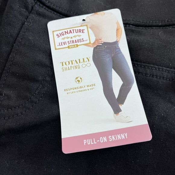 Levi's Signature Jeans Women 27 x 28 Black Pull-On Skinny High Rise Stretch NEW - Picture 6 of 13